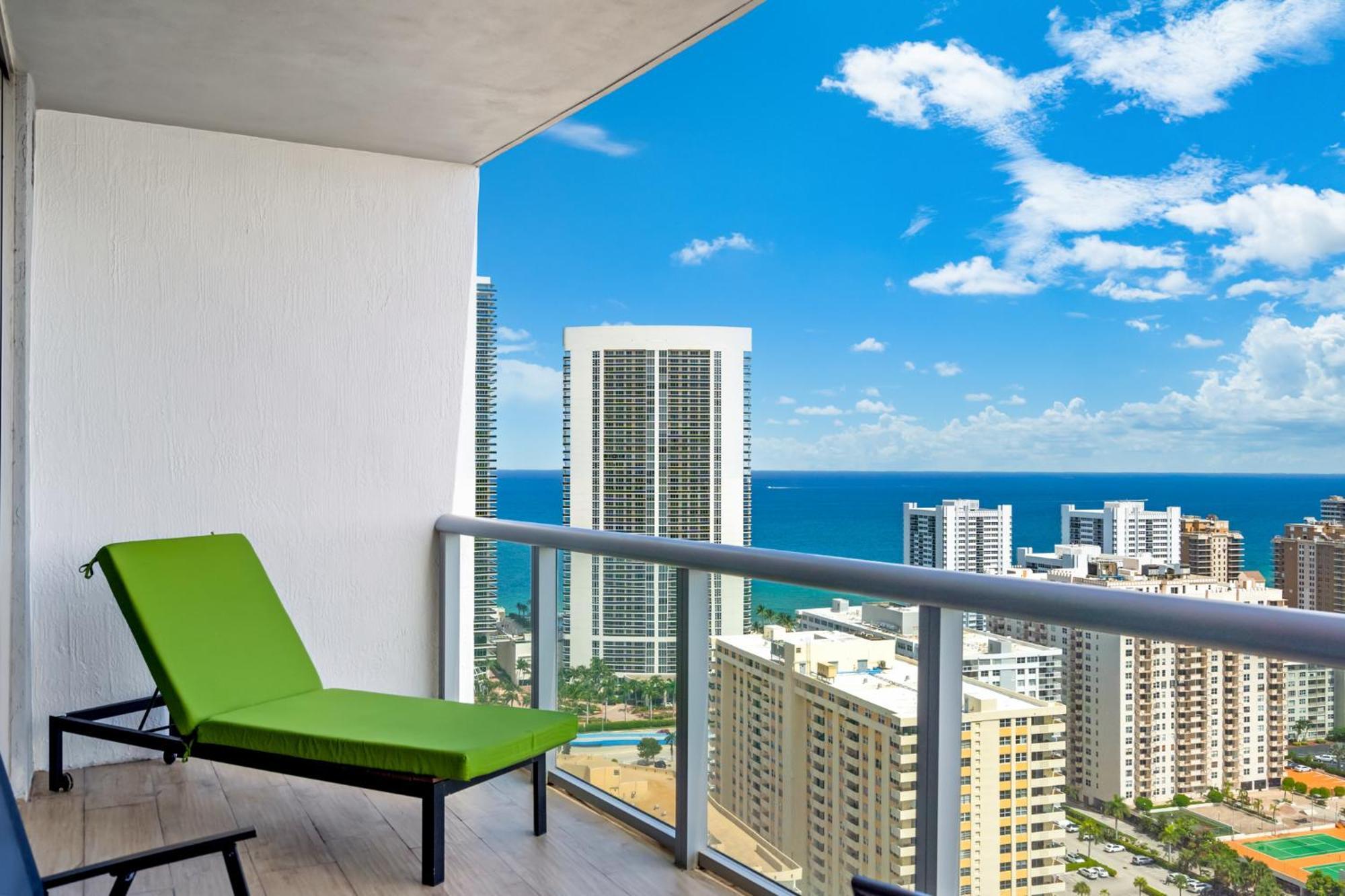 Ocean Views - Pool & Gym - Pet Friendly - Close To Beach ฮาลลันเดลบีช ภายนอก รูปภาพ